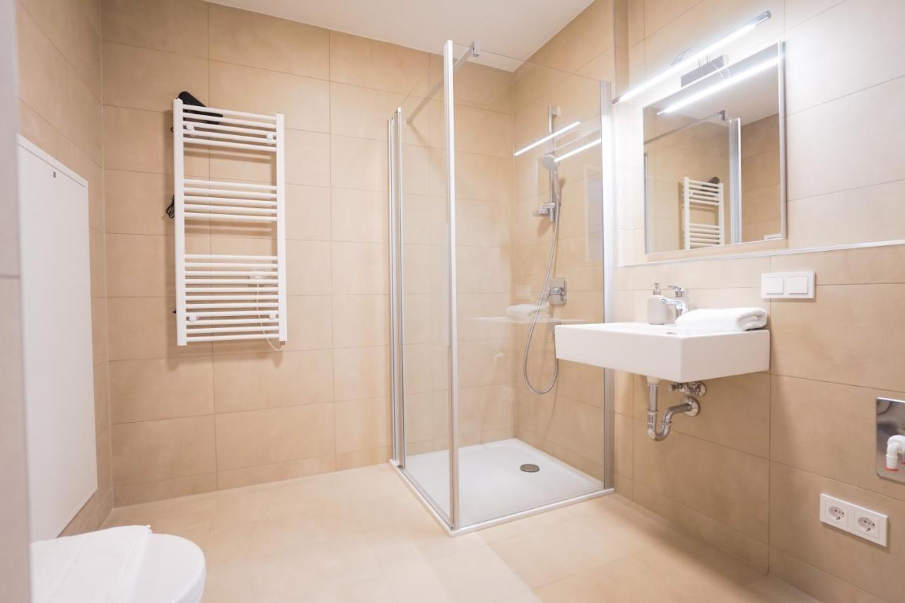 Boutique Studio With Terrace And Pool 비엔나 외부 사진