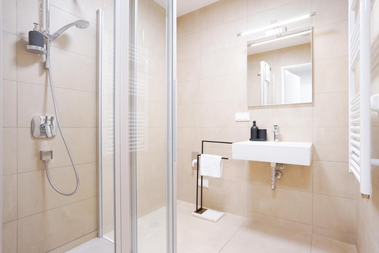 Boutique Studio With Terrace And Pool 비엔나 외부 사진