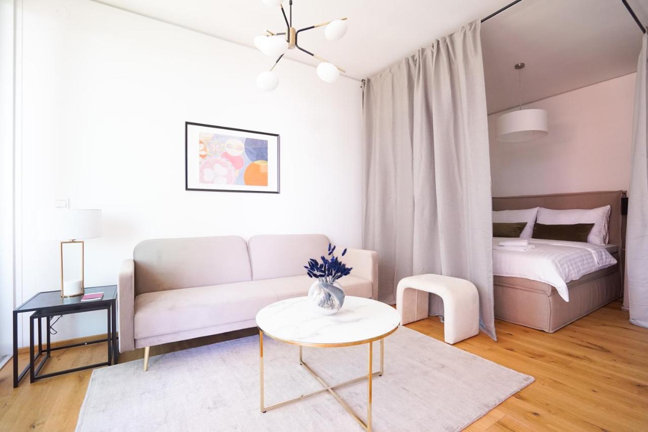 Boutique Studio With Terrace And Pool 비엔나 외부 사진